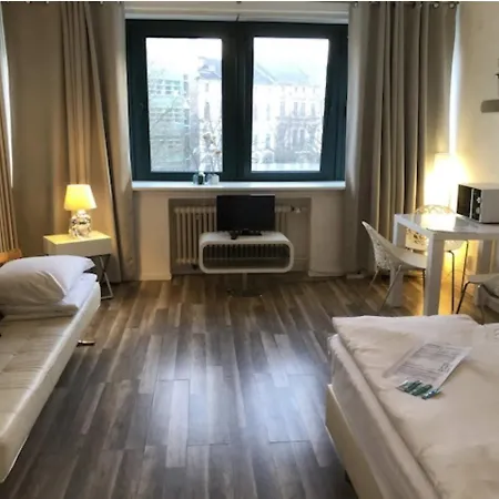 A-partment • Koeln- Mediapark דירה
