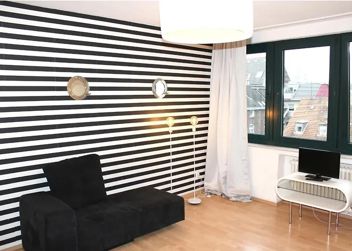 A-partment • Köln- Mediapark * Köln